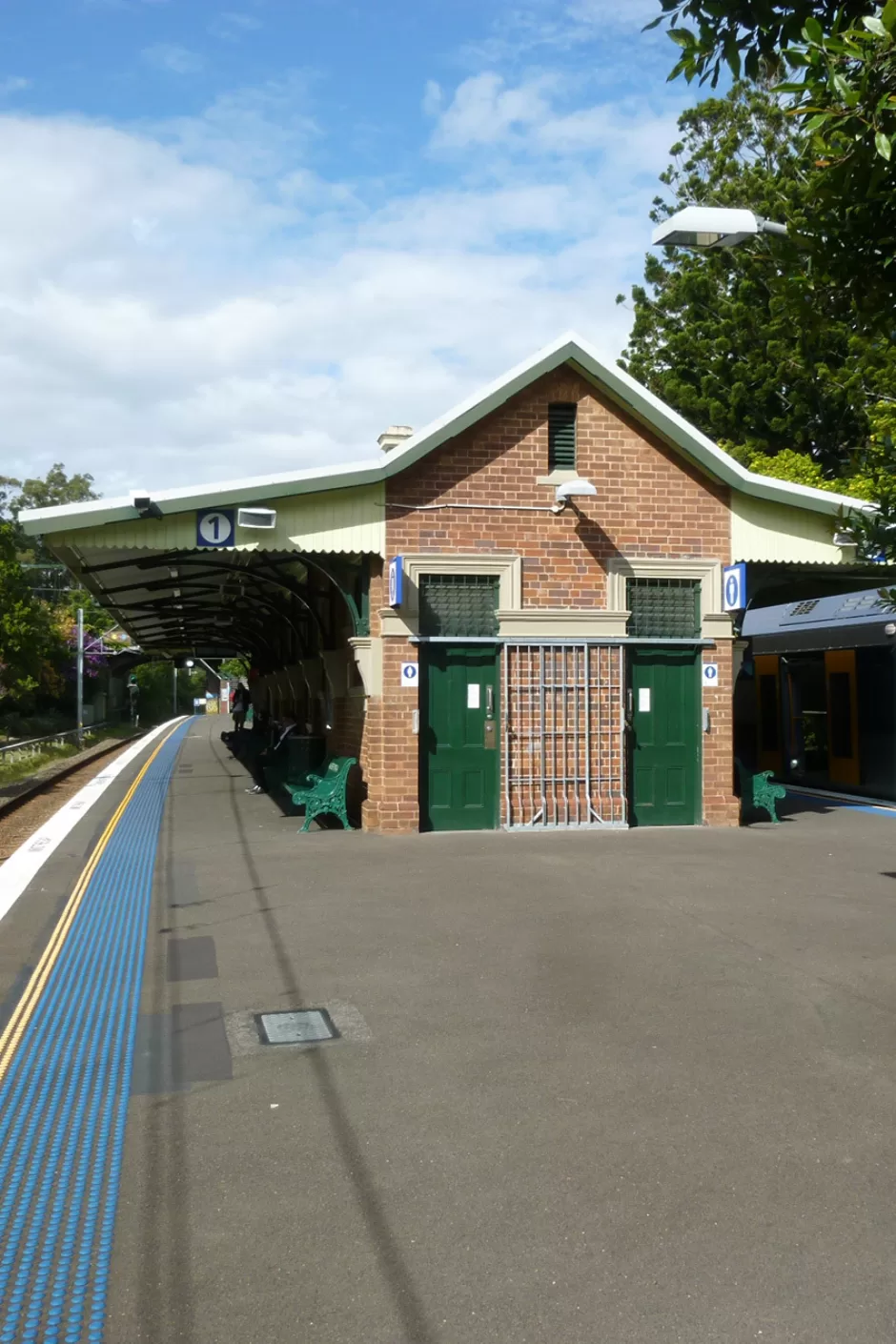 Wahroonga Station 04